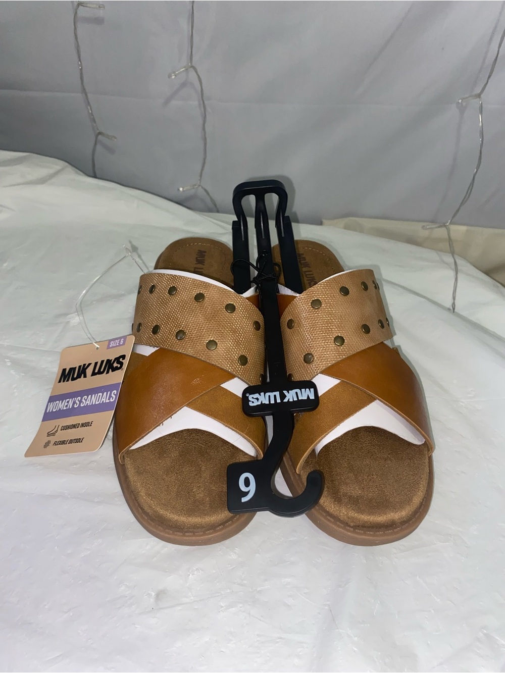 Muk Luks Tan & Gold Girls' Crisscross Slide Sandals